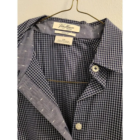 Van Heusen - Navy Blue -Womens - Button down women blouse. Small. Like brand new - Picture 2 of 4